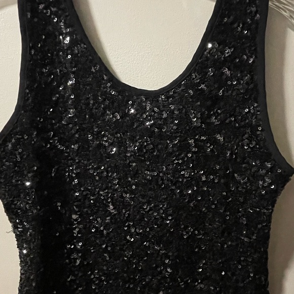 Velvet black sequins sleeveless top size petite - Picture 4 of 9